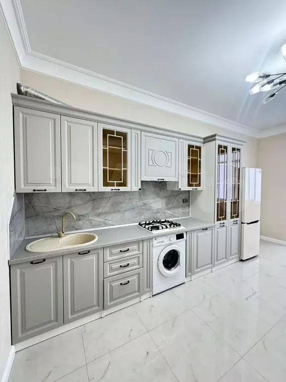 1-к. квартира, 60 м, 5/10 эт. - Фото 0
