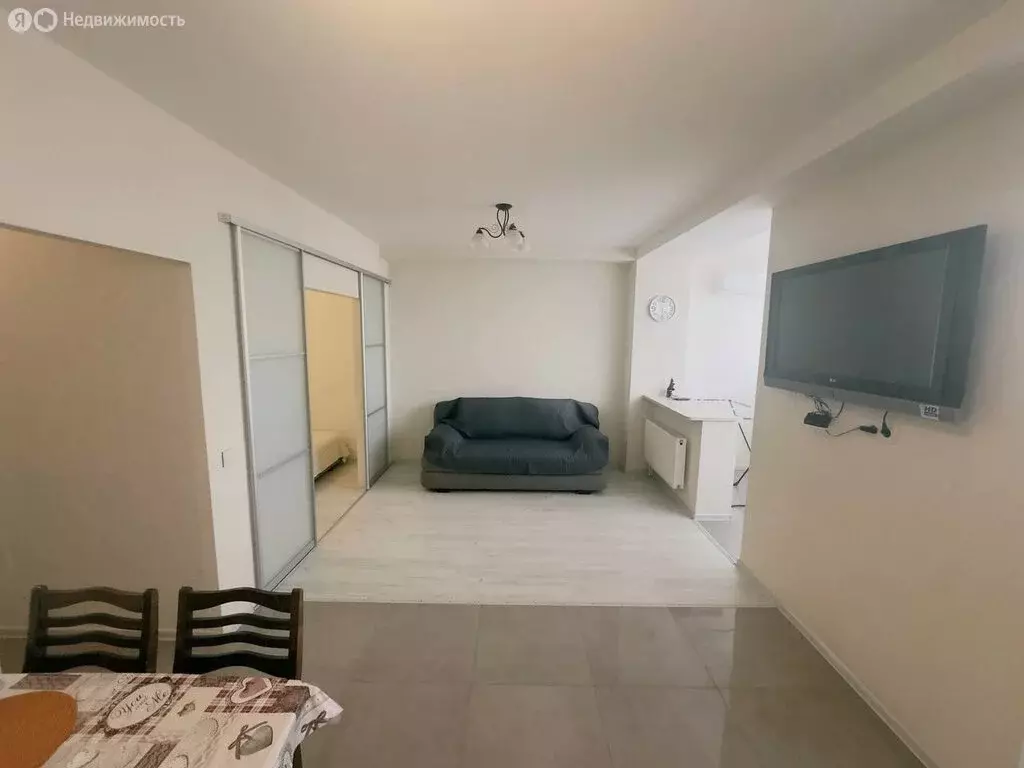 1-комнатная квартира: Севастополь, улица Челнокова, 29к3 (42 м) - Фото 1