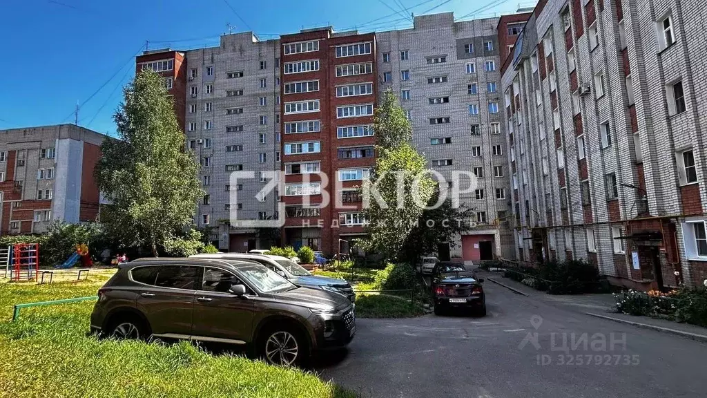 3-к кв. Ивановская область, Иваново Революционная ул., 8 (76.0 м) - Фото 1