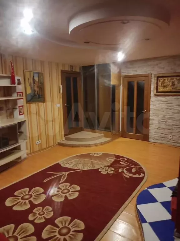 3-к. квартира, 60 м, 5/5 эт. - Фото 1
