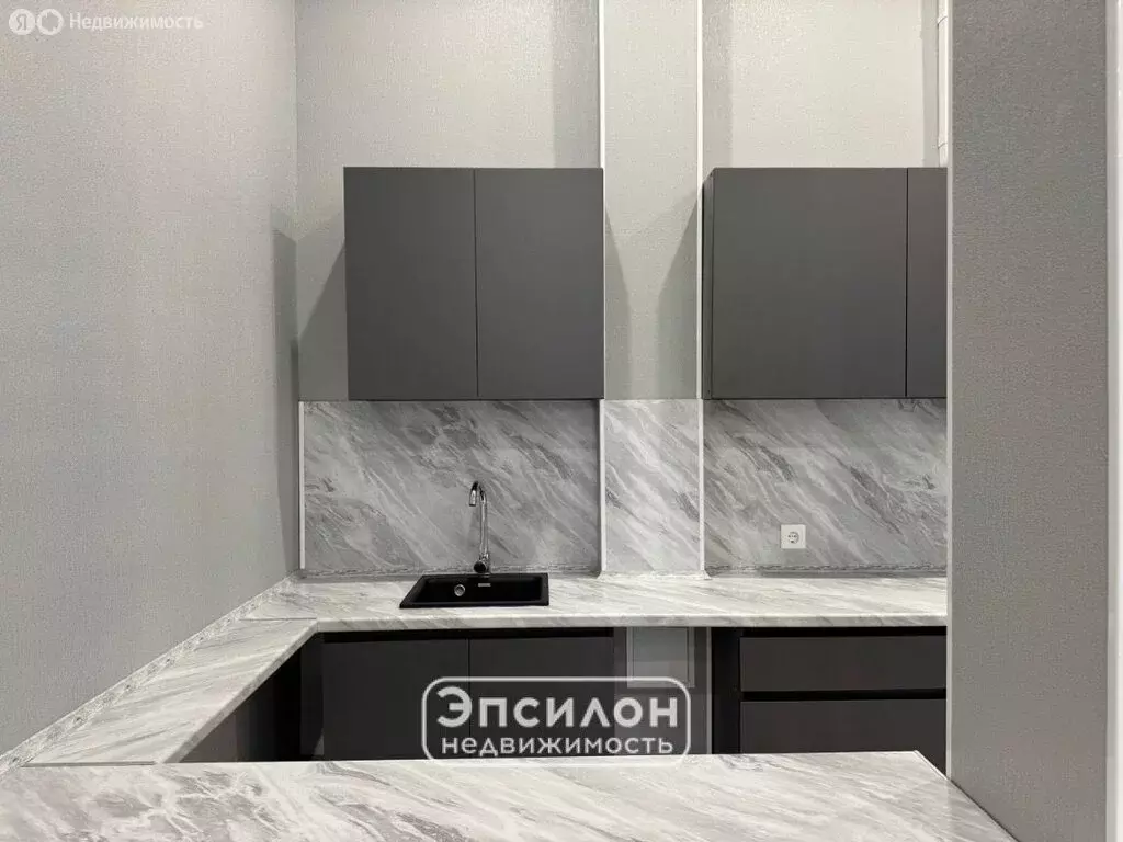 1-комнатная квартира: Курск, улица Челюскинцев, 25 (60.5 м) - Фото 1