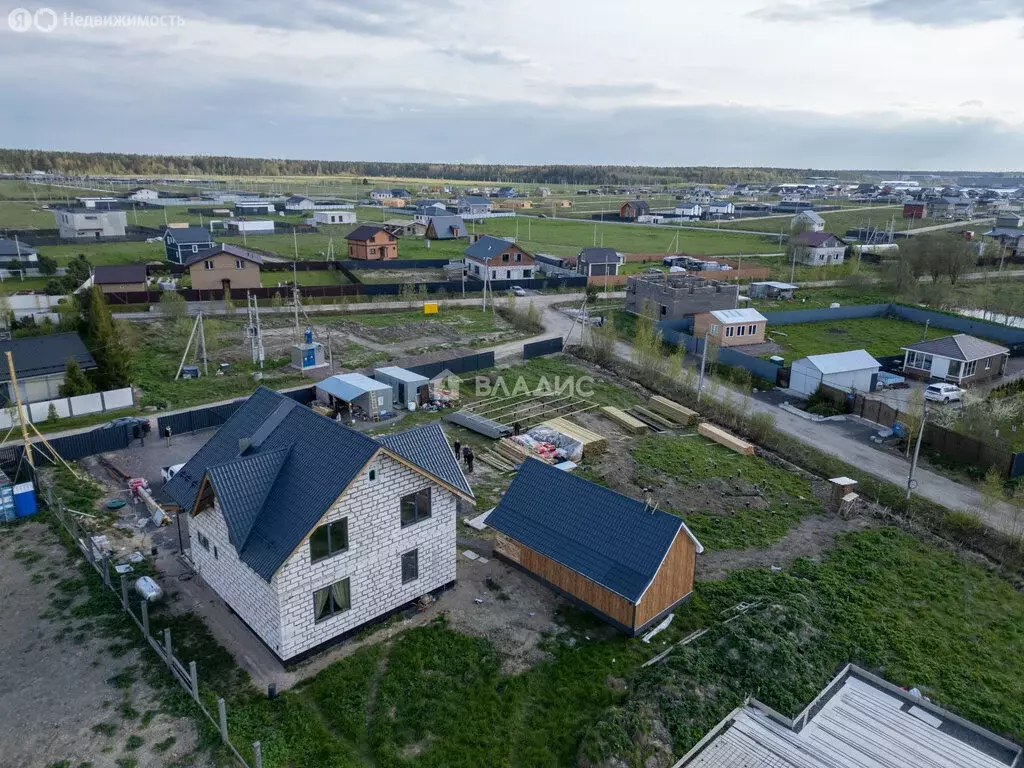 Дом в деревня Аннолово, 1-й проезд (180 м) - Фото 1