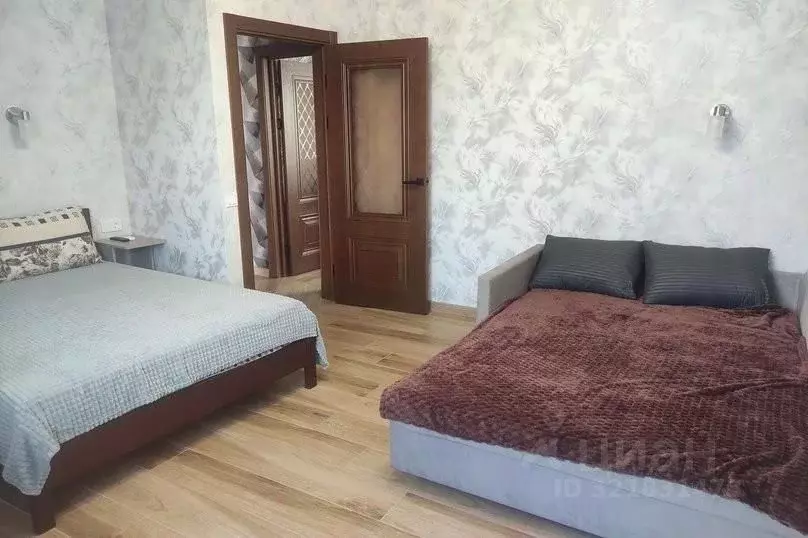 1-к кв. Крым, Алушта ул. Красноармейская, 6 (50.0 м) - Фото 1