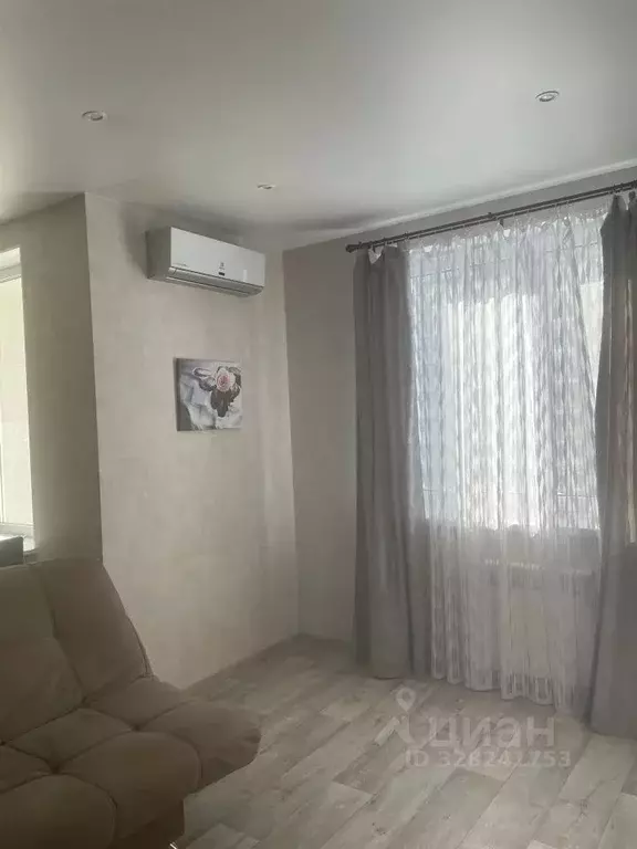 Студия Омская область, Омск Взлетная ул., 11/1 (36.0 м) - Фото 1