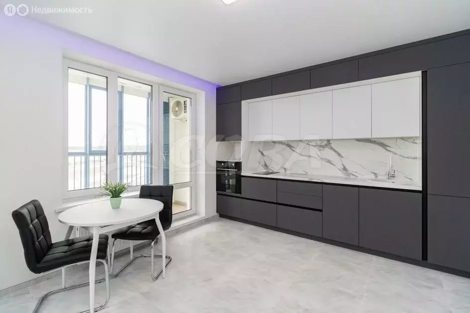 Квартира-студия: Тюмень, улица Монтажников, 36 (28.2 м) - Фото 2