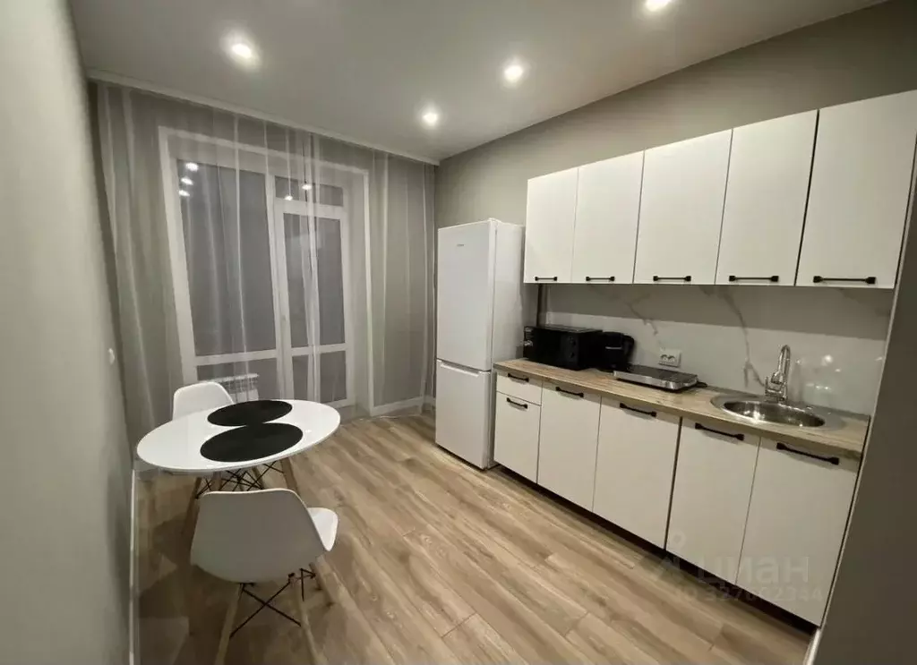 Студия Хакасия, Абакан ул. Генерала Тихонова, 8/2 (38.2 м) - Фото 1