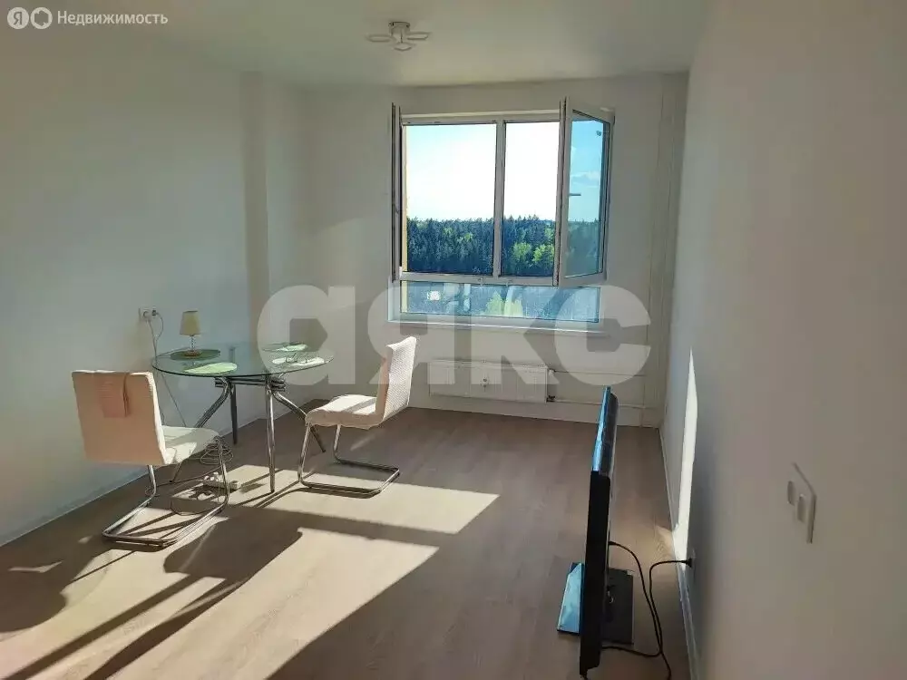 3-комнатная квартира: деревня Юрлово, к1/1 (60 м) - Фото 1