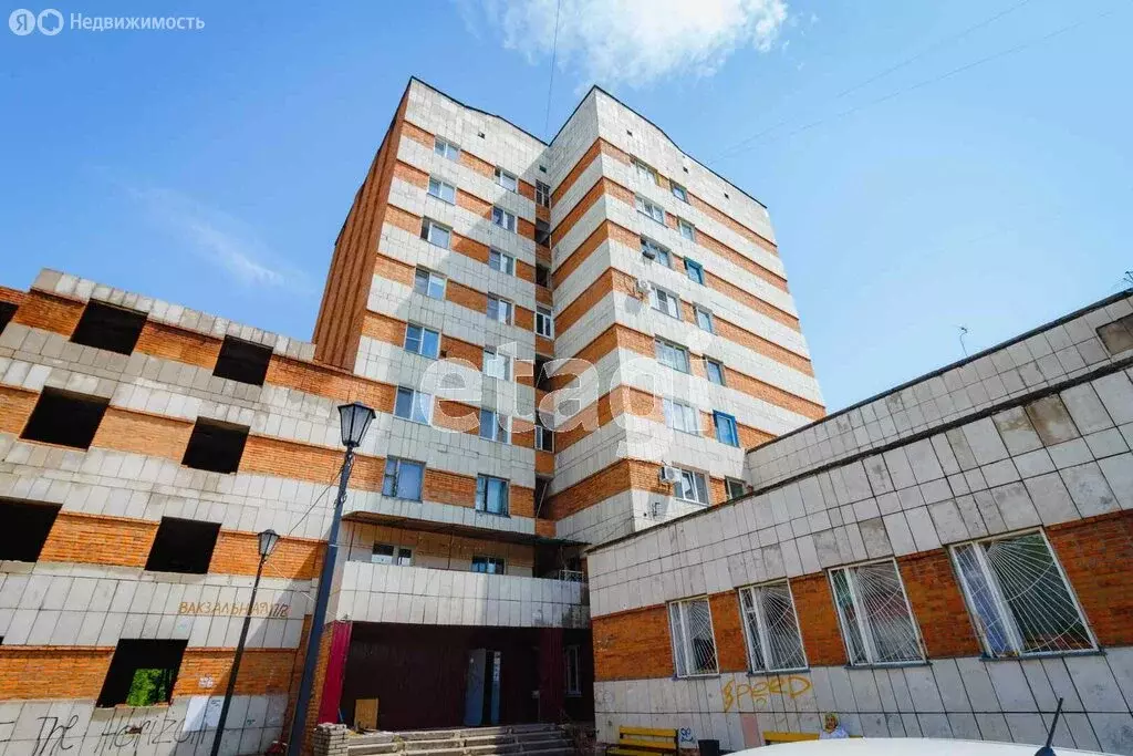 2-комнатная квартира: Комсомольск-на-Амуре, Вокзальная улица, 17к2 (41 ... - Фото 0