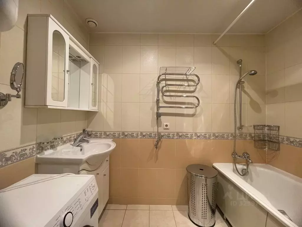 2-к кв. Мурманская область, Мурманск просп. Ленина, 19 (55.6 м) - Фото 2