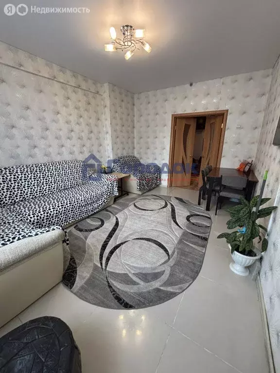 3-комнатная квартира: Каменск-Уральский, Октябрьская улица, 14 (74.7 ... - Фото 1