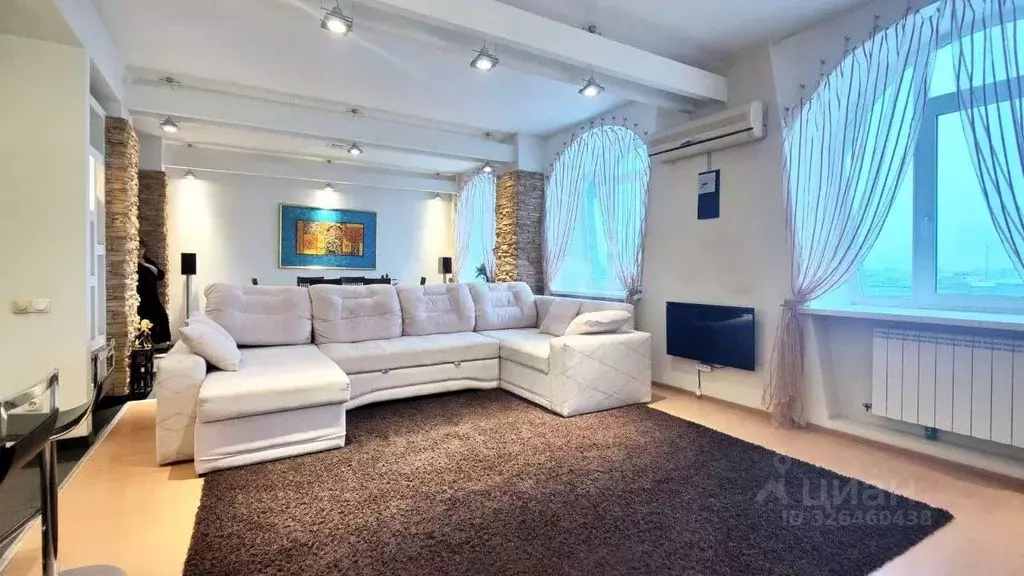 3-к кв. Омская область, Омск ул. Фрунзе, 72/1 (130.8 м) - Фото 1