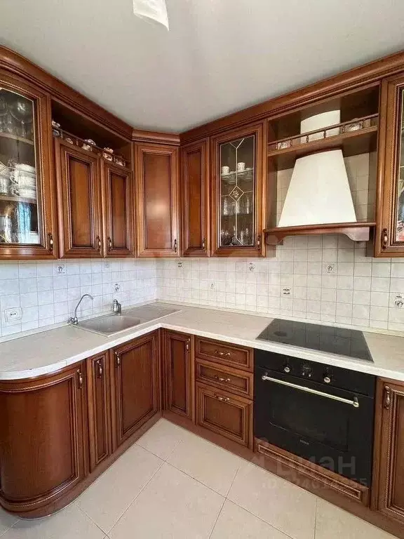 3-к кв. Тюменская область, Тюмень Юганский проезд, 11 (67.0 м) - Фото 1