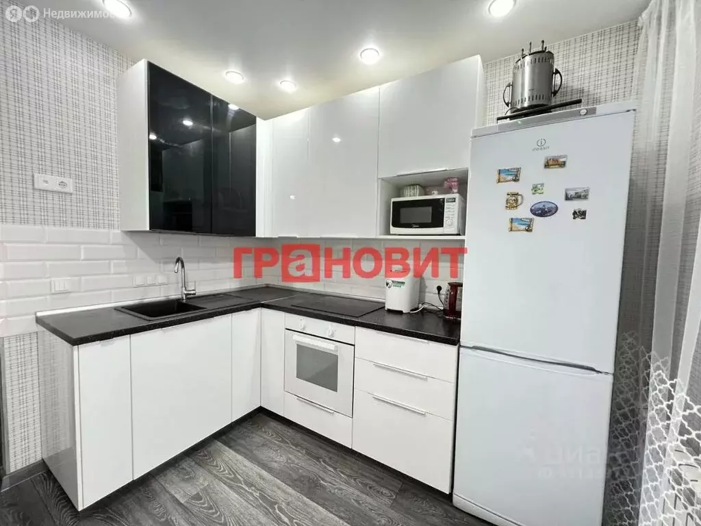 1-комнатная квартира: Новосибирск, улица Лобачевского, 73 (32 м) - Фото 0