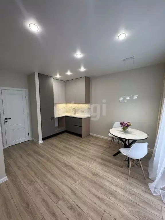 Студия Тюменская область, Тюмень ул. Фармана Салманова, 18 (34.84 м) - Фото 2