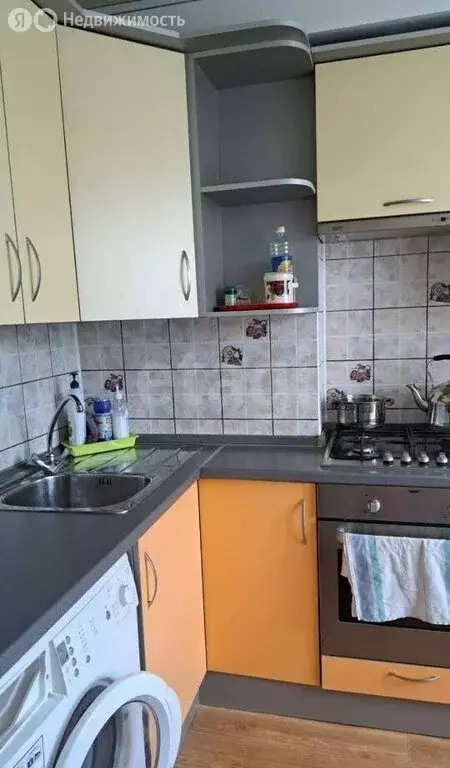 3-комнатная квартира: Торжок, улица Максима Горького, 38 (70 м) - Фото 1