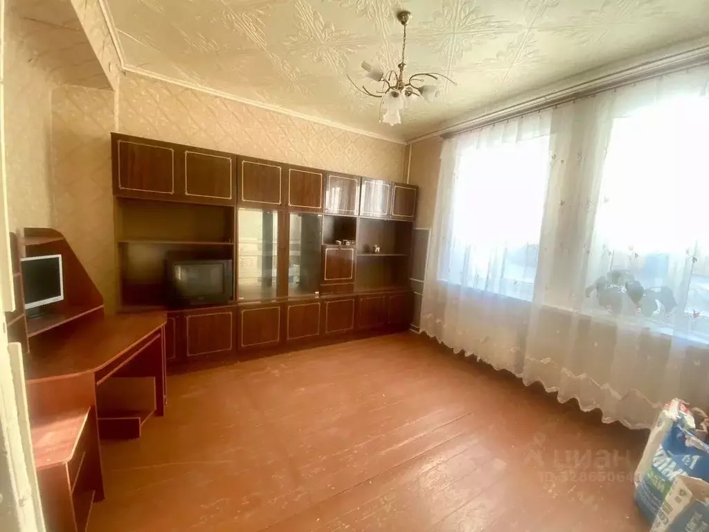 3-к кв. Ленинградская область, Бокситогорск Школьная ул., 21 (68.0 м) - Фото 1