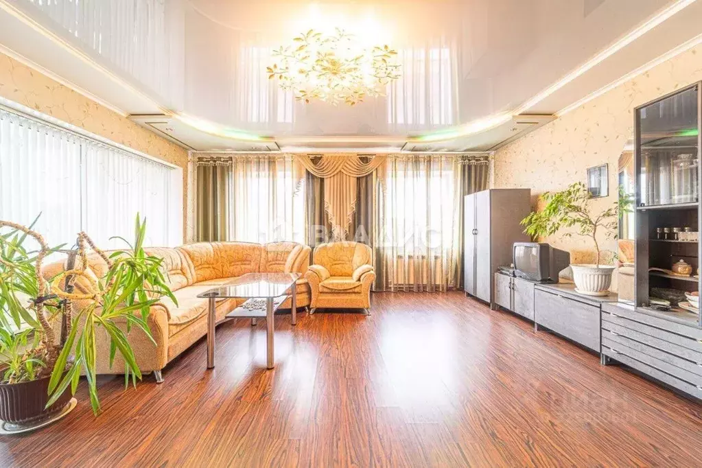 Дом в Пермский край, Пермь ул. Александра Чекалина, 32 (217 м) - Фото 2