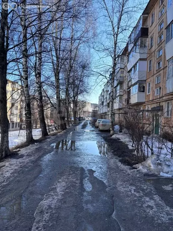 4-комнатная квартира: Златоуст, квартал Северо-Запад, 1-й квартал, 18 ... - Фото 2