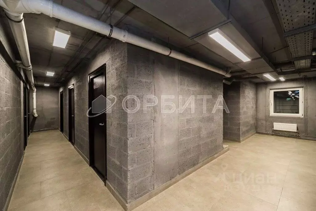 Склад в Тюменская область, Тюмень ул. Игоря Комиссарова, 5 (5 м) - Фото 1