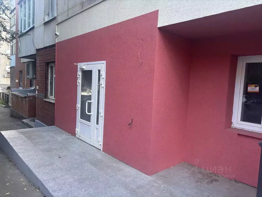 Помещение свободного назначения в Саратовская область, Саратов ул. ... - Фото 1