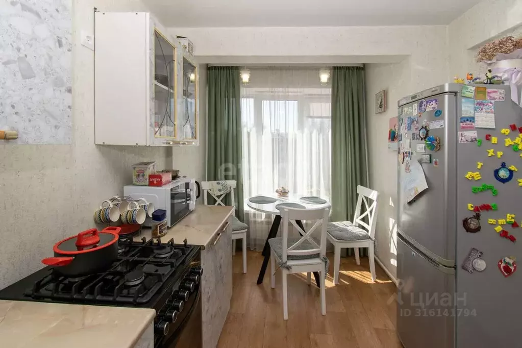 2-к кв. Иркутская область, Ангарск 9-й мкр, 25 (48.4 м) - Фото 0