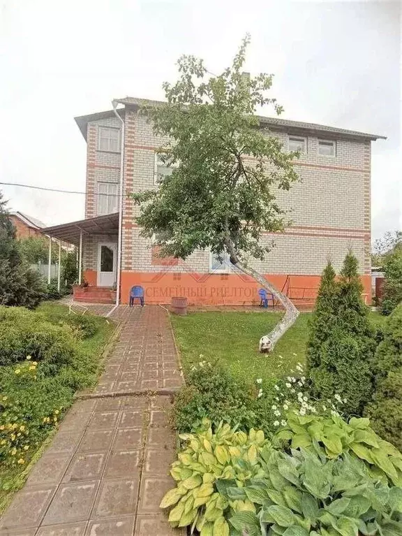 Дом в Белгородская область, Старый Оскол Дубрава мкр, 3 кв-л,  (195 м) - Фото 1
