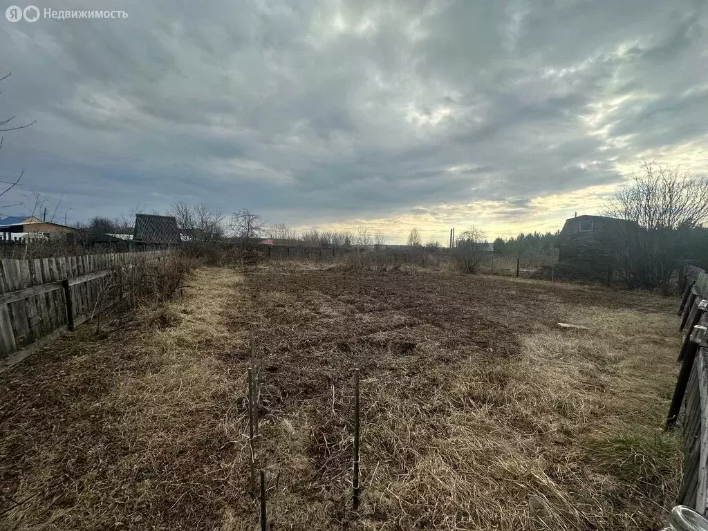 Участок в Свердловская область, посёлок городского типа Белоярский (6 ... - Фото 1