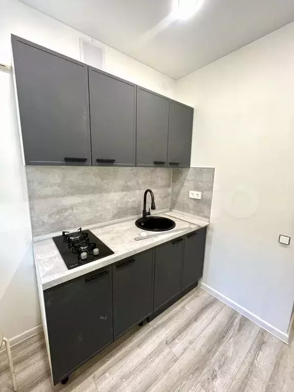1-к. квартира, 28 м, 1/5 эт. - Фото 1