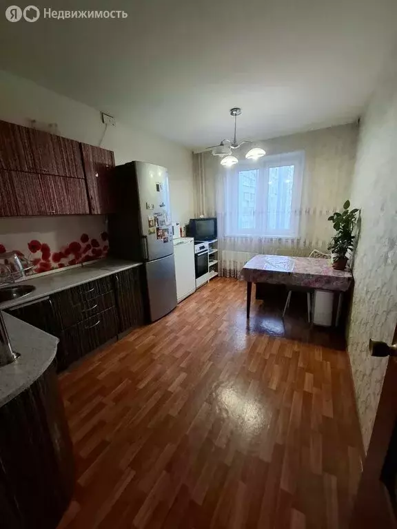 4-комнатная квартира: Челябинск, улица Хохрякова, 36 (85.1 м) - Фото 1