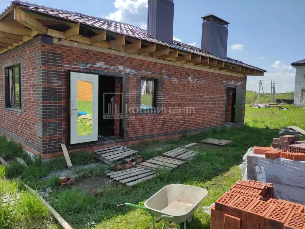 Коттедж в Владимирская область, Владимир д. Уварово, ул. Берсеневка ... - Фото 1