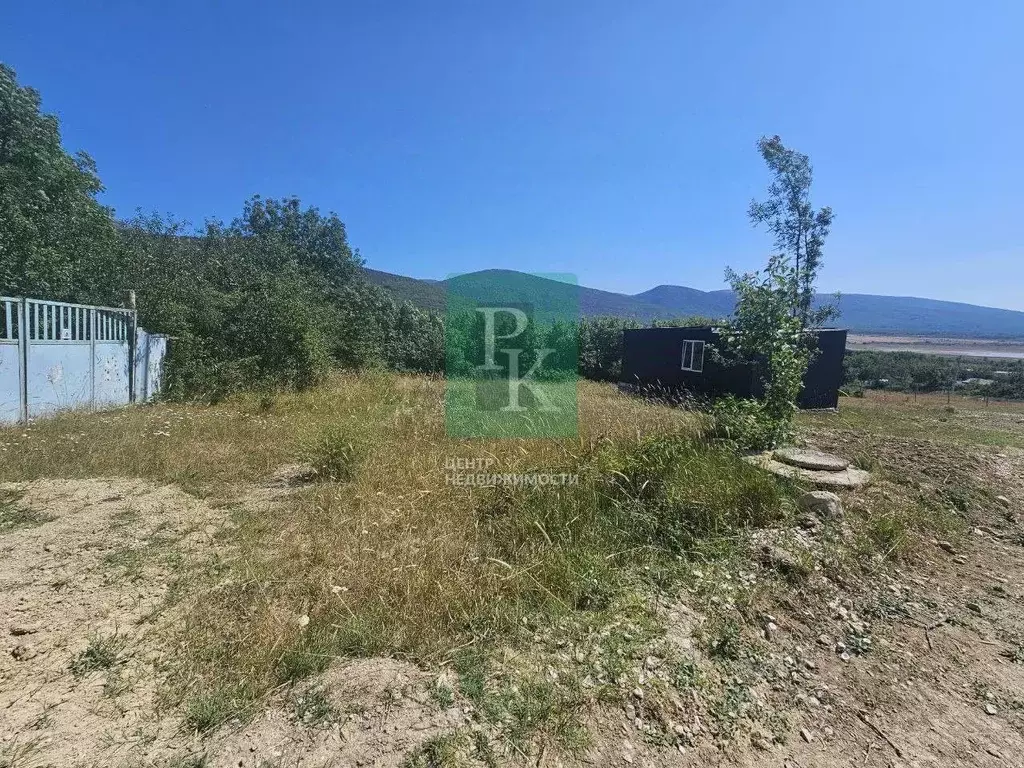 Участок в Севастополь с. Россошанка, ул. Запрудная (10.0 сот.) - Фото 0