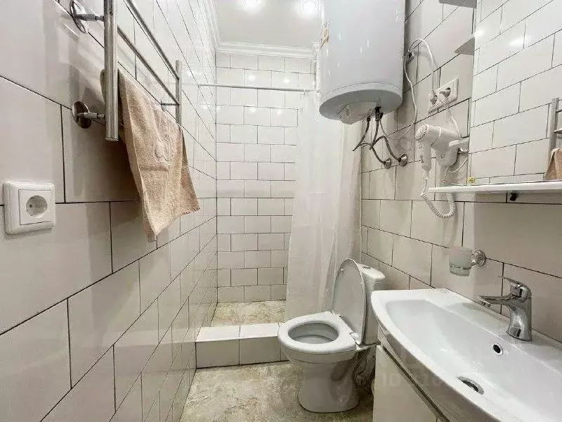 2-к кв. Крым, Керчь ул. Первых Космонавтов, 11 (38.0 м) - Фото 1