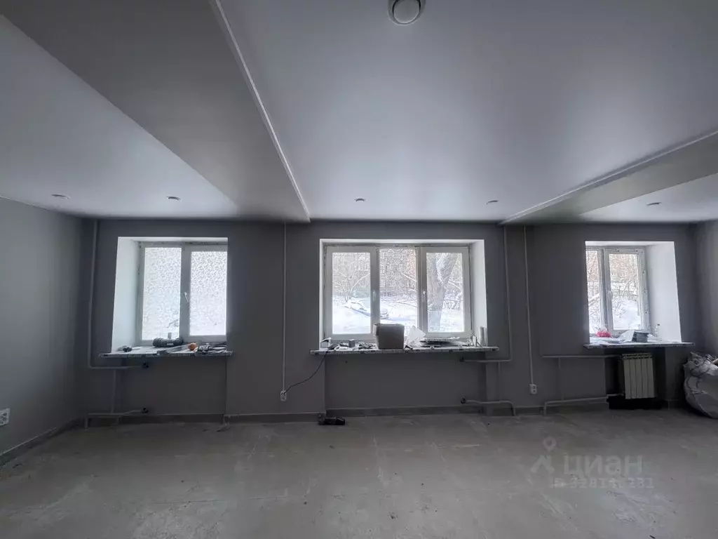 Офис в Челябинская область, Челябинск Верхнеуральская ул., 13 (136 м) - Фото 1