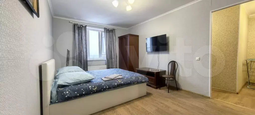 1-к. квартира, 40 м, 15/17 эт. - Фото 0