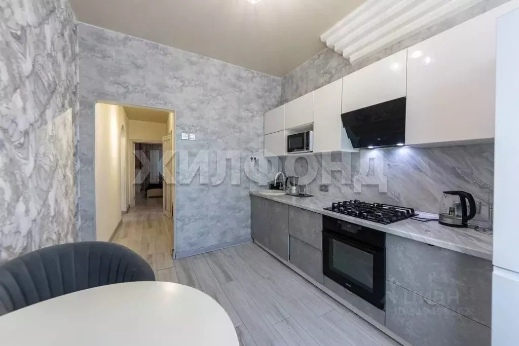 2-к кв. Хабаровский край, Хабаровск Краснореченская ул., 11 (58.7 м) - Фото 1
