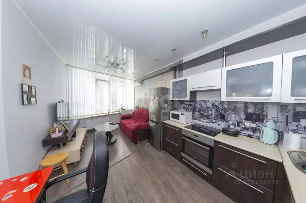 1-к кв. Кемеровская область, Кемерово Космическая ул., 24А (47.0 м) - Фото 0