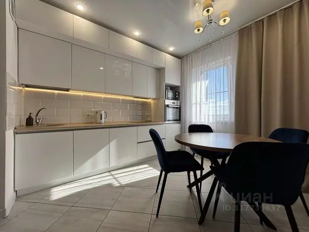 2-к кв. Иркутская область, Иркутск бул. Рябикова, 102 (60.0 м) - Фото 0