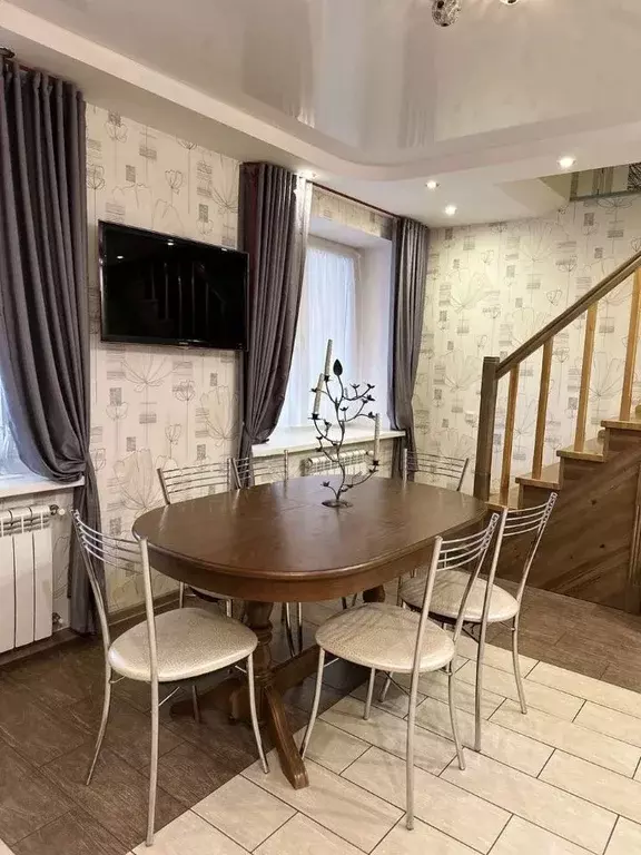 3-к кв. Новгородская область, Великий Новгород Морозовская ул., 6 ... - Фото 1