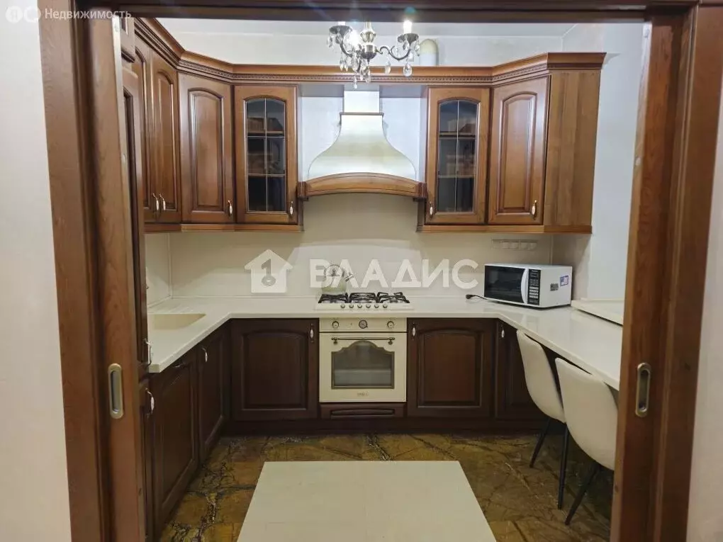 4-комнатная квартира: Москва, Заречная улица, 3 (100 м) - Фото 1