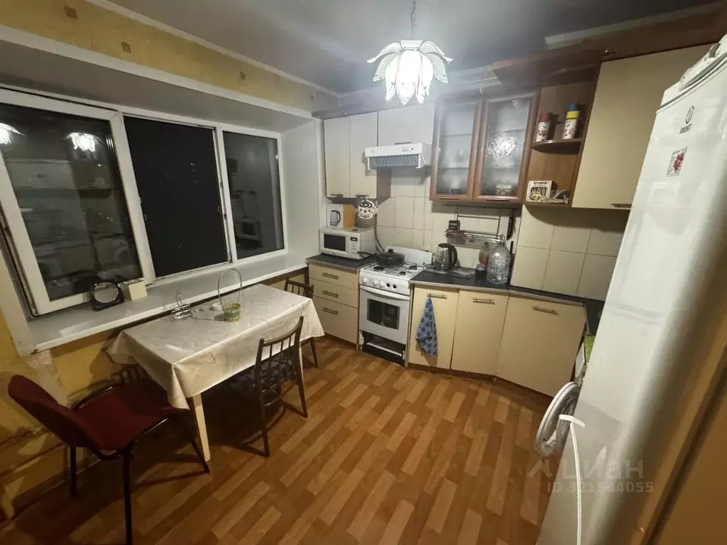 1-к кв. Татарстан, Казань ул. Шамиля Усманова, 6 (33.0 м) - Фото 0