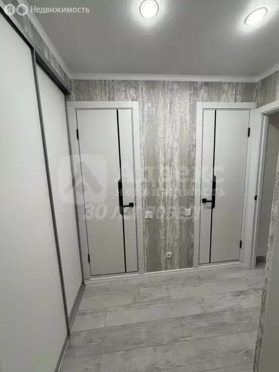 2-комнатная квартира: Тюмень, Заречный проезд, 31 (51 м) - Фото 2