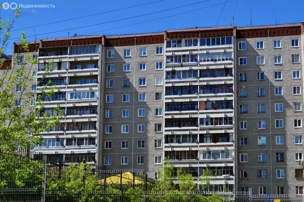 2-комнатная квартира: Екатеринбург, улица Учителей, 16 (48 м) - Фото 1