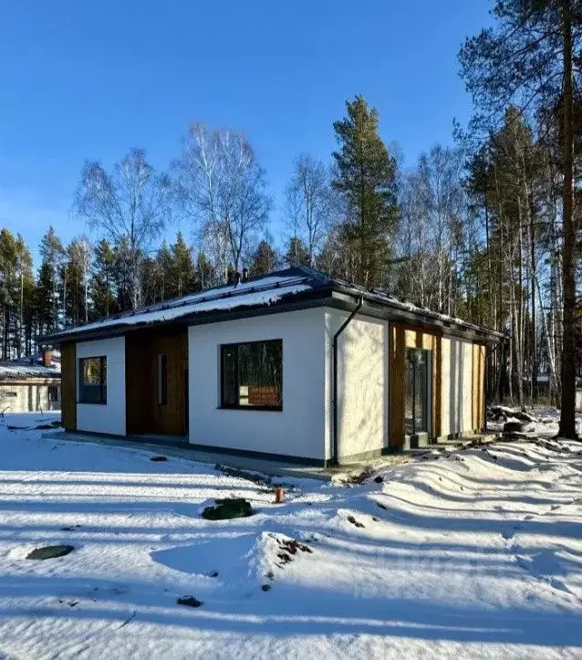 Дом в Свердловская область, Полевской городской округ, с. Курганово ... - Фото 0