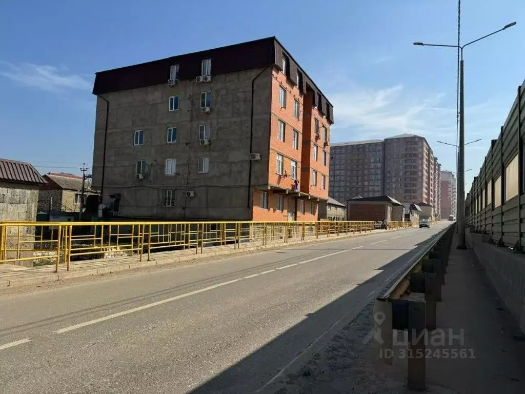 2-к кв. Дагестан, Махачкала ул. Новокаякентская, 18 (50.0 м) - Фото 0