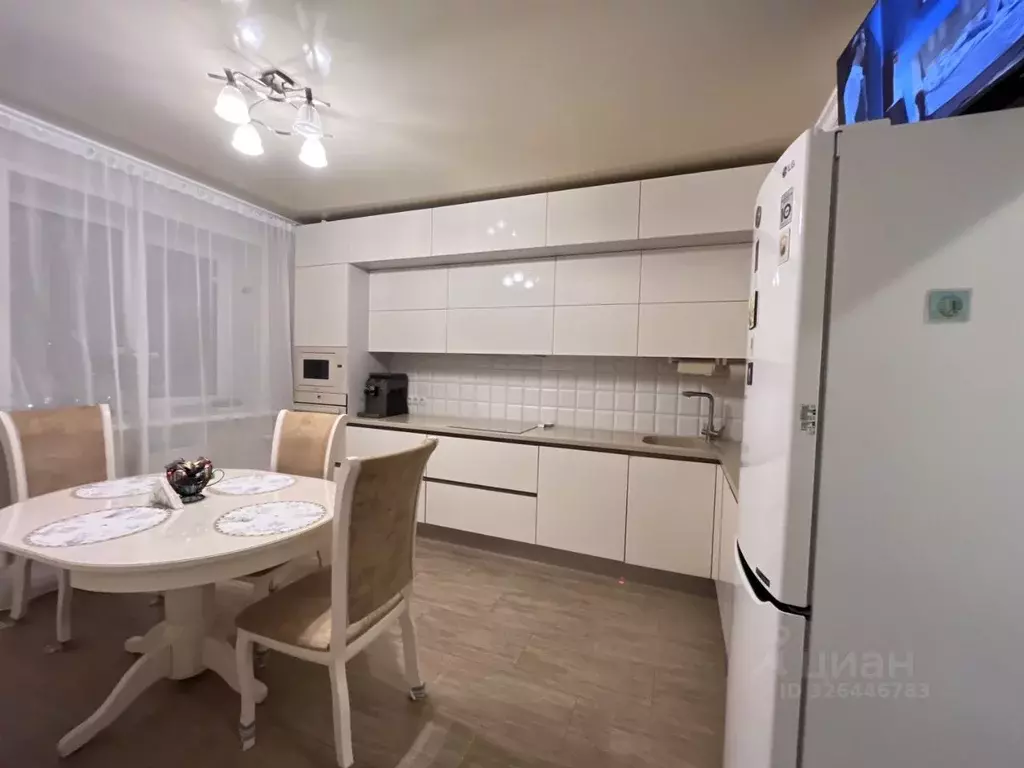 2-к кв. Орловская область, Орел ул. Максима Горького, 100 (78.4 м) - Фото 1