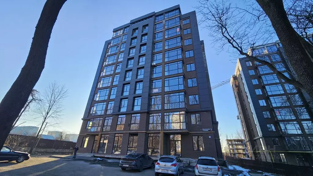 2-к кв. Северная Осетия, Владикавказ ул. Кантемира Гусова, 7к1 (65.0 ... - Фото 1