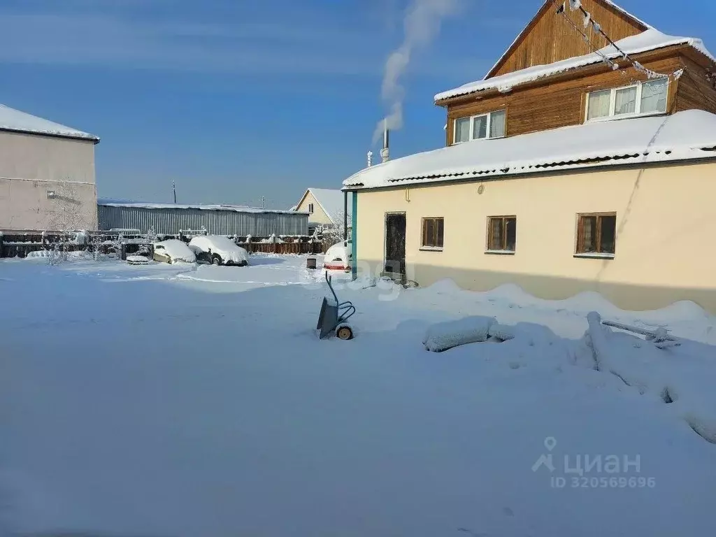 Дом в Саха (Якутия), Якутск пер. Сапожникова, 3 (184 м) - Фото 1