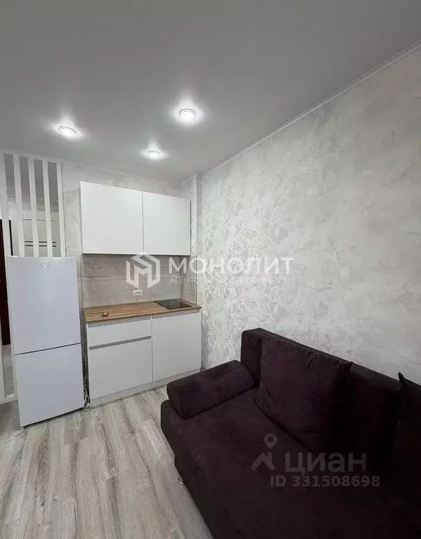 Студия Белгородская область, Старый Оскол Молодогвардеец мкр, 1 (17.0 ... - Фото 2