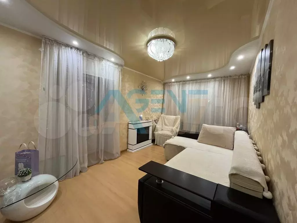 2-к. квартира, 42 м, 2/9 эт. - Фото 1