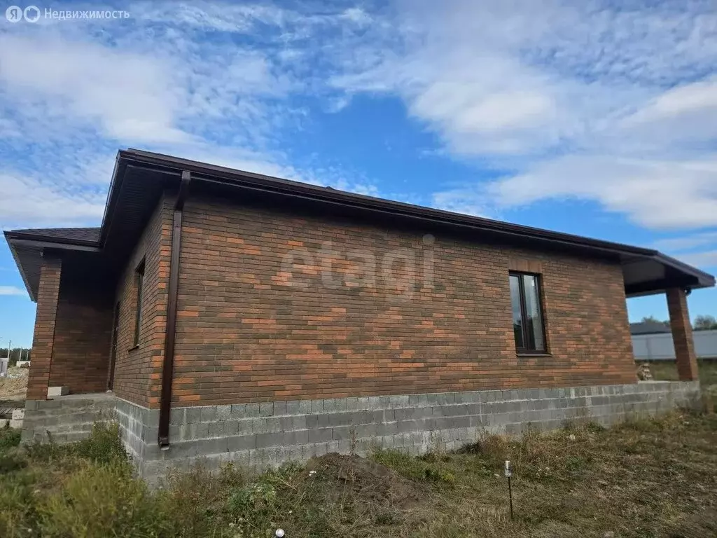 Дом в Старый Оскол, Нефритовая улица (130 м) - Фото 2